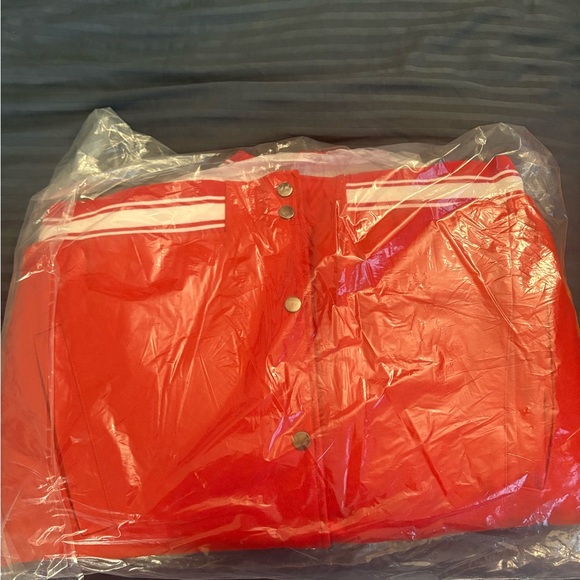 🔥 Overtime x Chili’s Varsity Jacket (Limited Edition) NWT Large - Picture 8 of 9